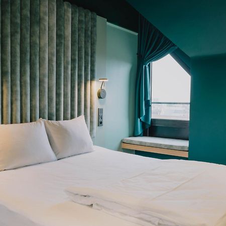 Ibis Styles Hasselt City Centre Экстерьер фото