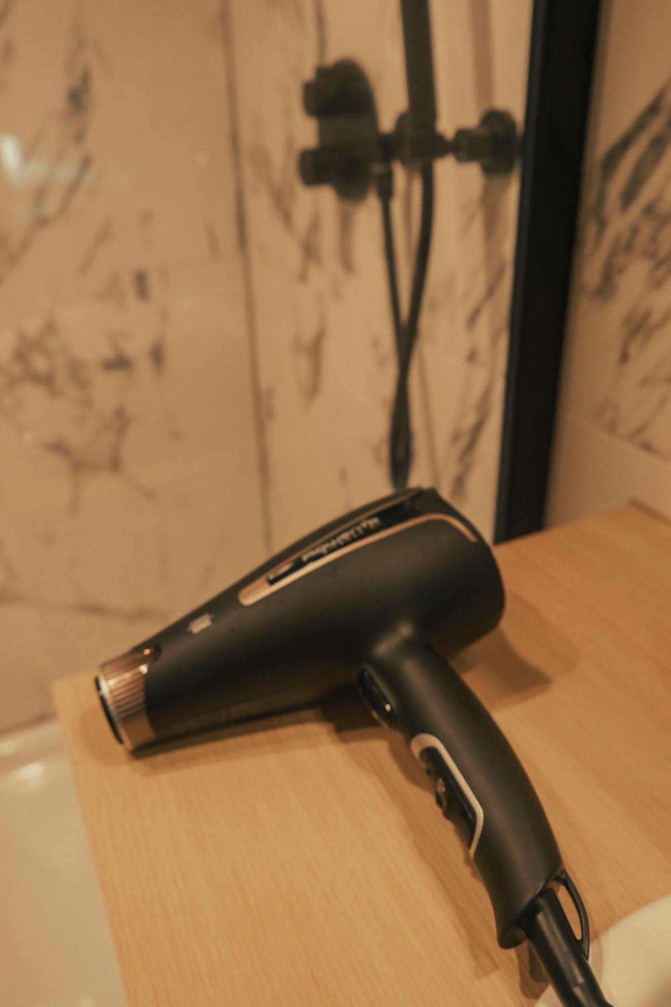 Ibis Styles Hasselt City Centre Экстерьер фото