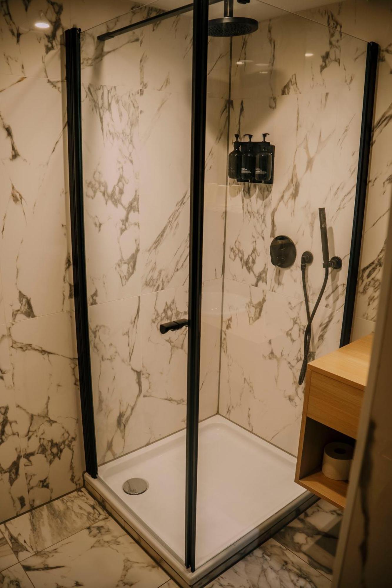 Ibis Styles Hasselt City Centre Экстерьер фото