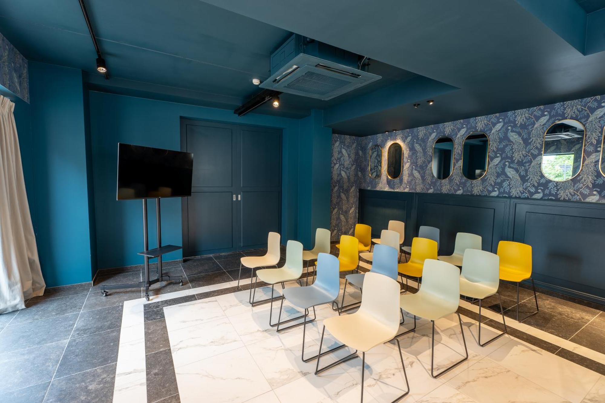 Ibis Styles Hasselt City Centre Экстерьер фото