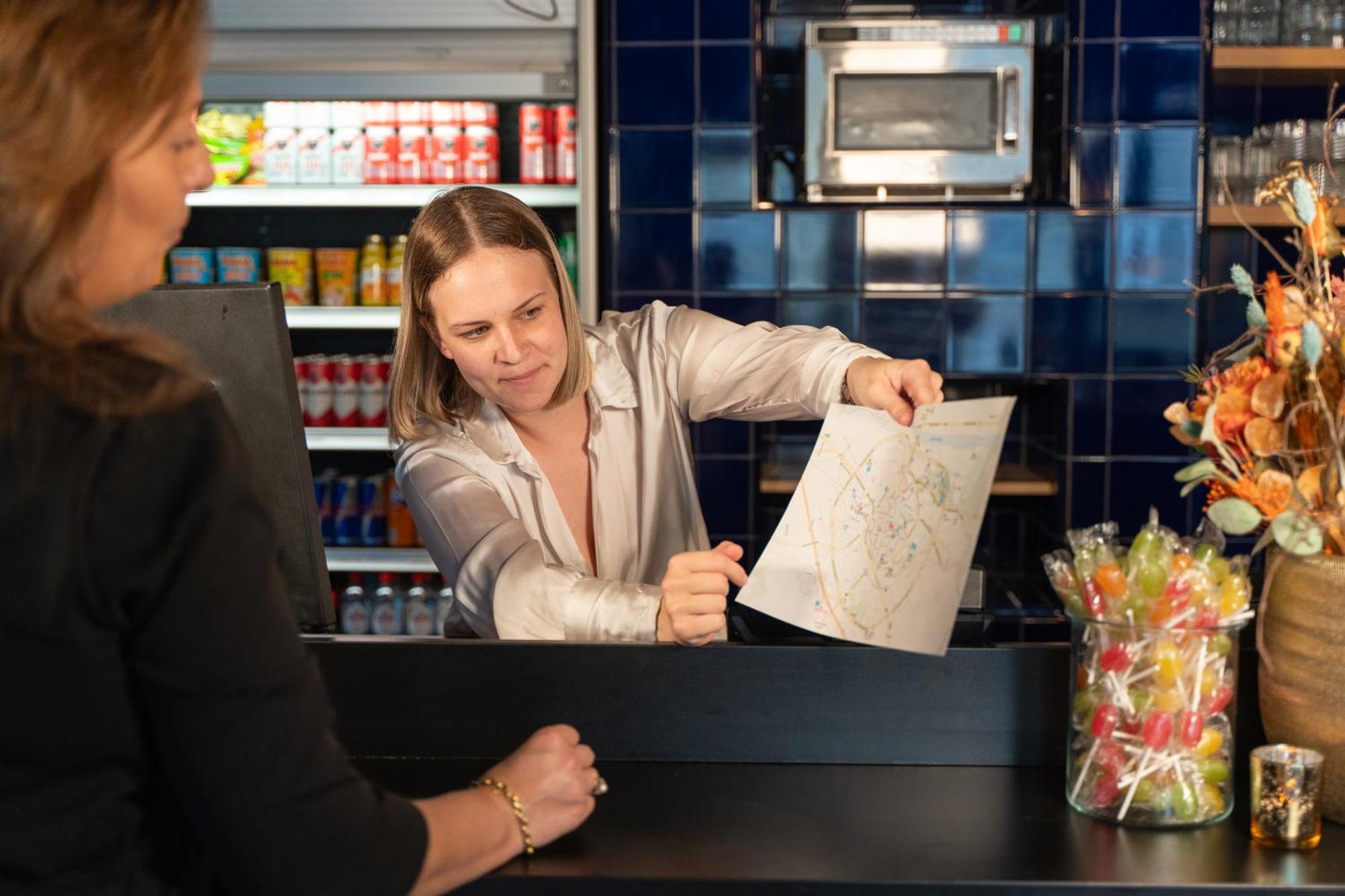 Ibis Styles Hasselt City Centre Экстерьер фото