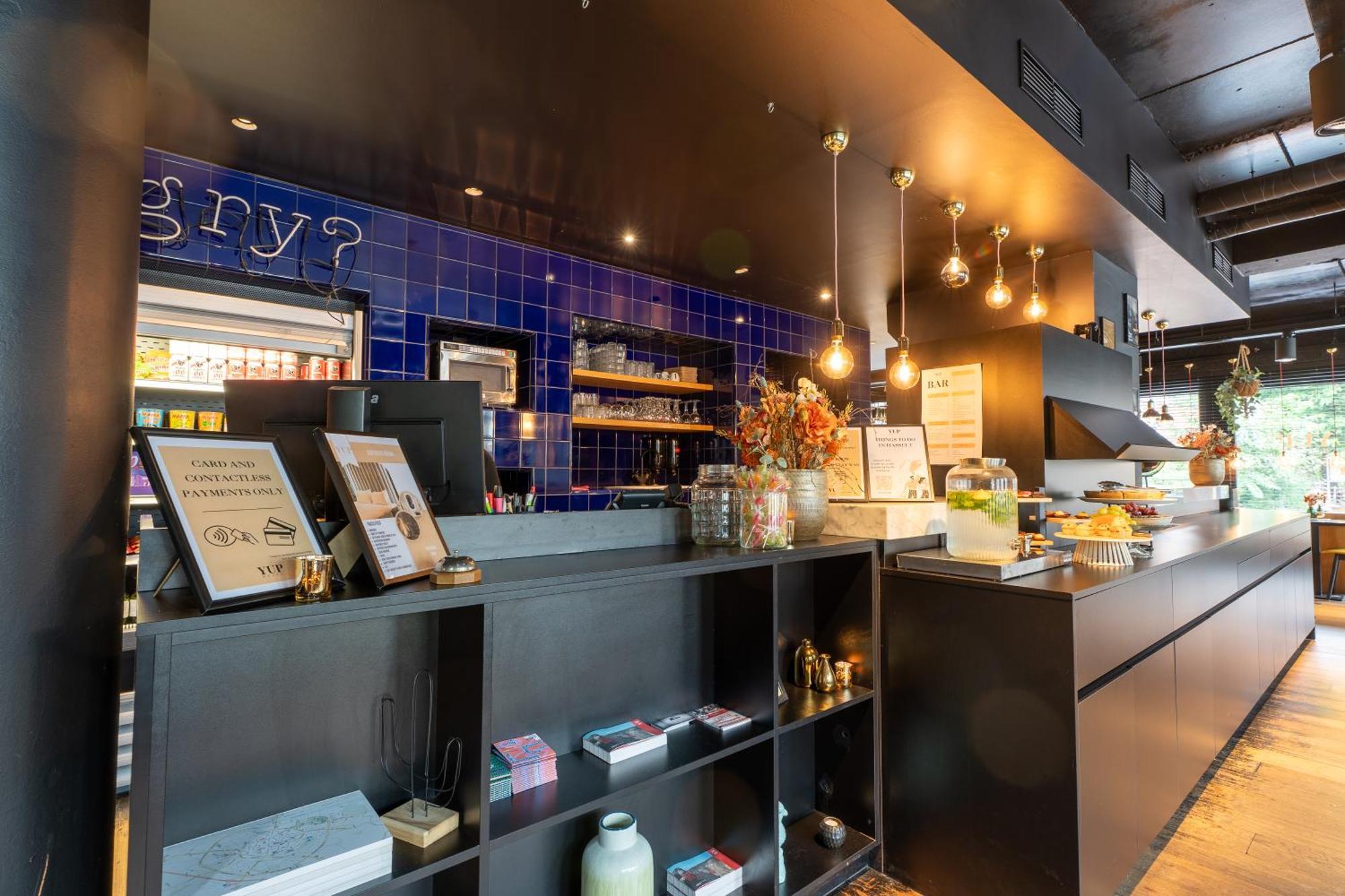 Ibis Styles Hasselt City Centre Экстерьер фото