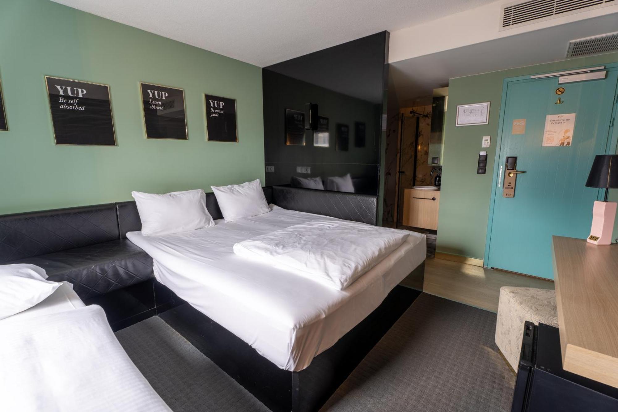 Ibis Styles Hasselt City Centre Экстерьер фото